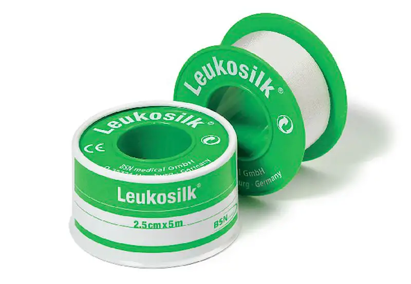 LEUKOSILK CEROTTO IN ROCCHETTO 2,5X500CM